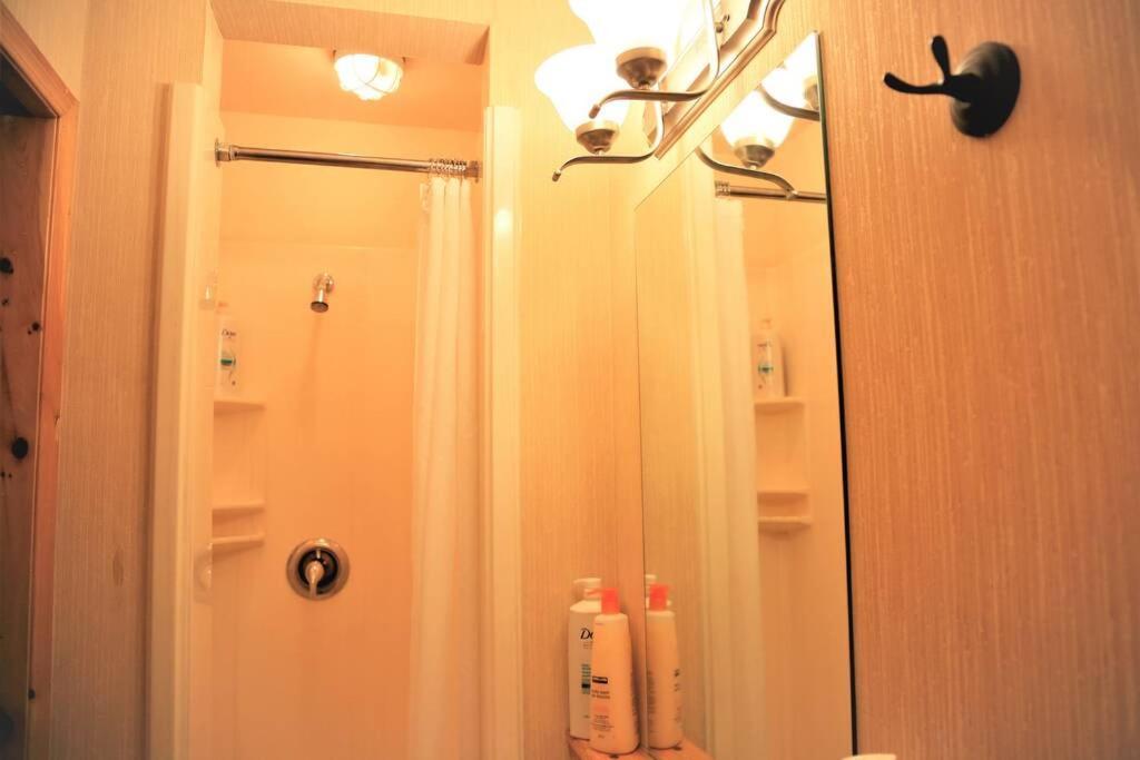 Mountainview -Privatechalet Sleep7- 5Min To Dt Vacation Home 坎莫尔 外观 照片