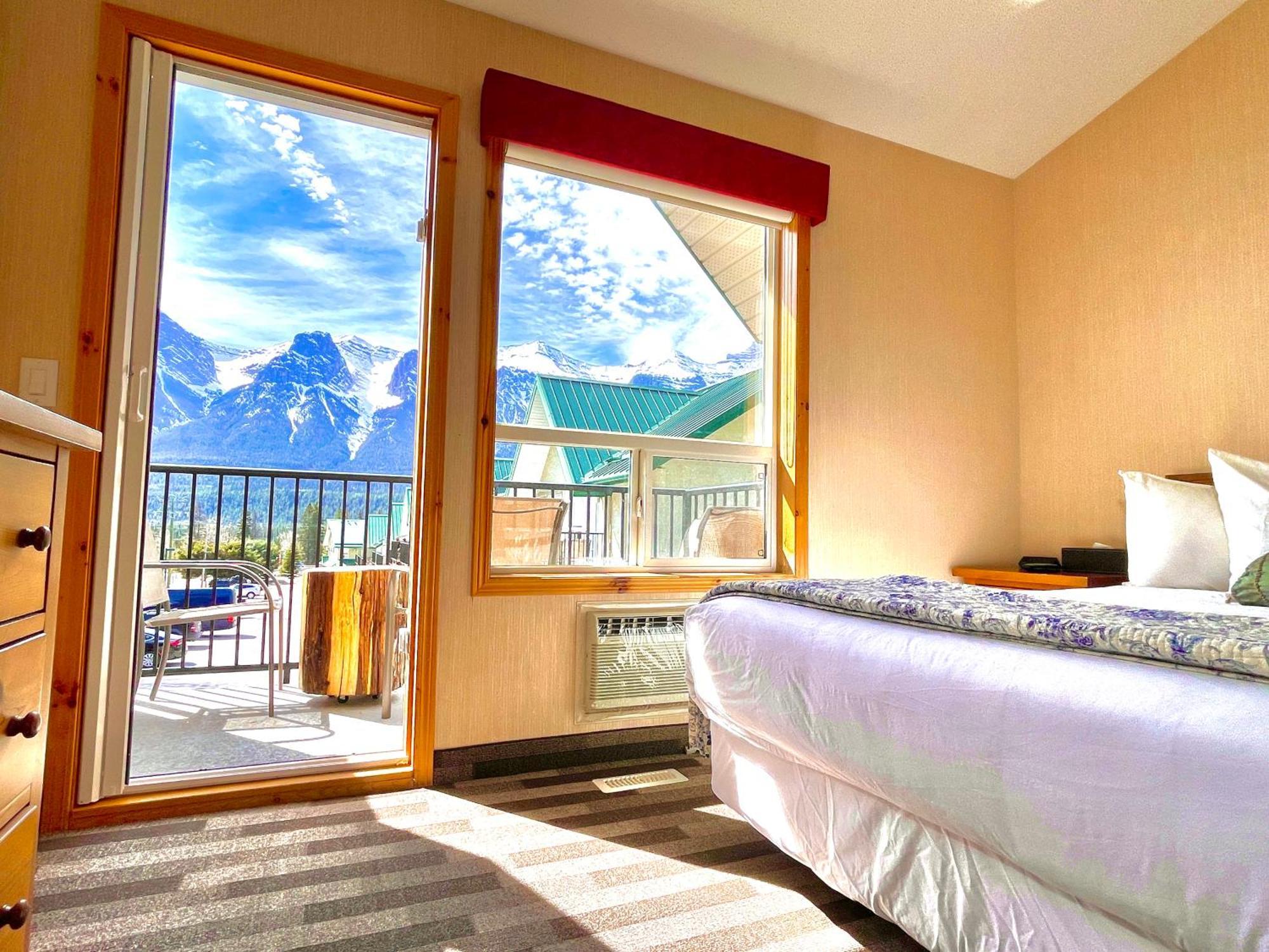 Mountainview -Privatechalet Sleep7- 5Min To Dt Vacation Home 坎莫尔 外观 照片